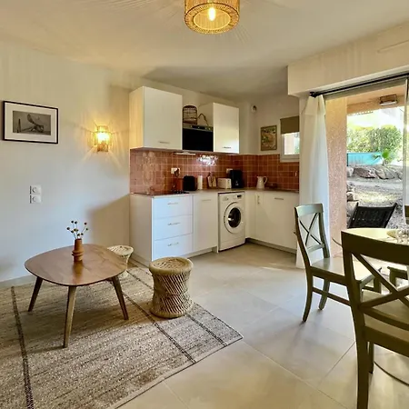 Renovated With Pool And Golf Course Saint-Raphael (Var)