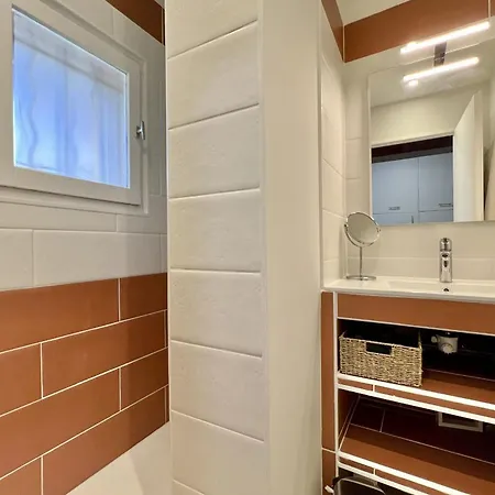 Renovated With Pool And Golf Course * Saint-Raphael (Var)